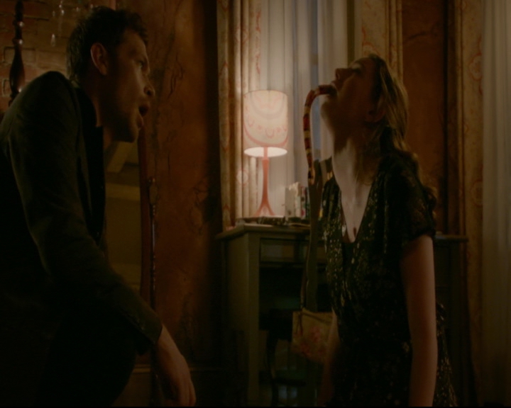 vampirediariesworld-dot-nl_TheOriginals5x02WrongTurnOnBourbon04439.jpg