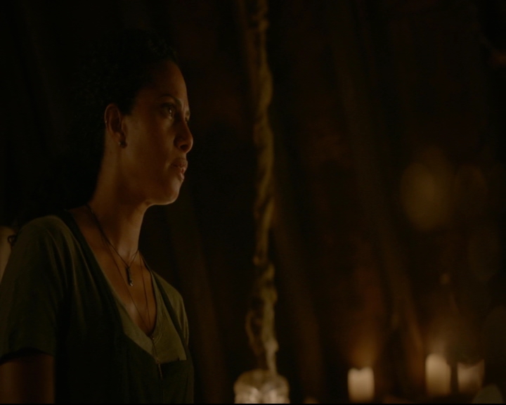 vampirediariesworld-dot-nl_TheOriginals5x02WrongTurnOnBourbon04493.jpg