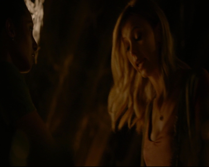 vampirediariesworld-dot-nl_TheOriginals5x02WrongTurnOnBourbon04534.jpg