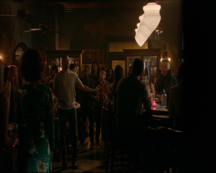 vampirediariesworld-dot-nl_TheOriginals5x02WrongTurnOnBourbon04596.jpg