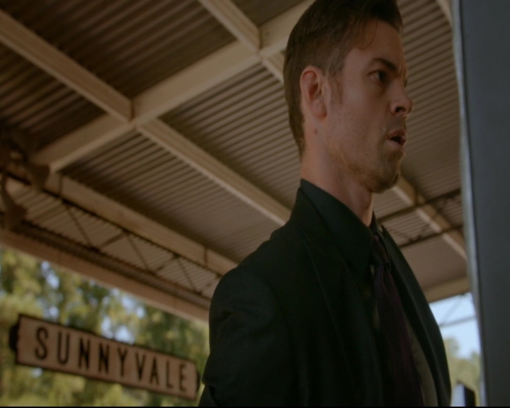 vampirediariesworld-dot-nl_TheOriginals5x03NeMeQuittePas05077.jpg