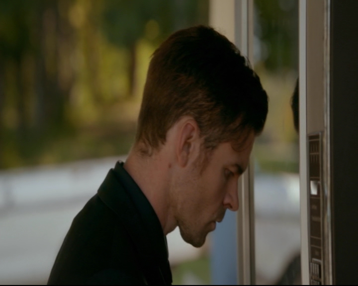 vampirediariesworld-dot-nl_TheOriginals5x03NeMeQuittePas05080.jpg