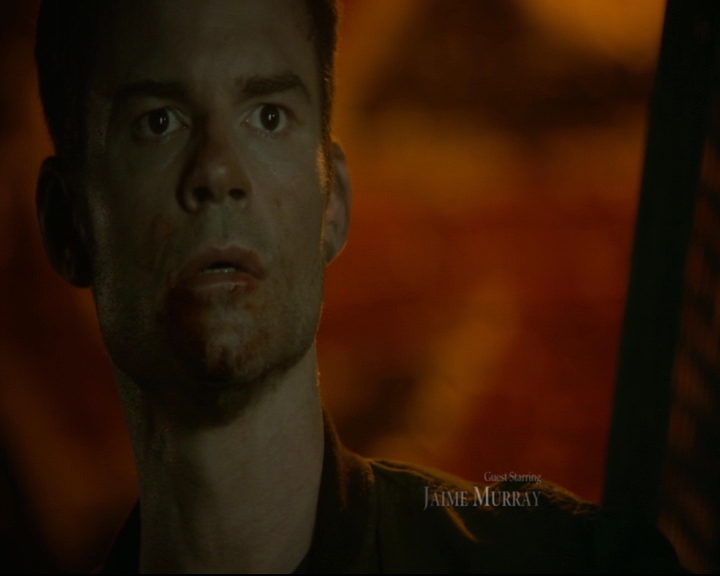 vampirediariesworld-dot-nl_TheOriginals5x03NeMeQuittePas05261.jpg