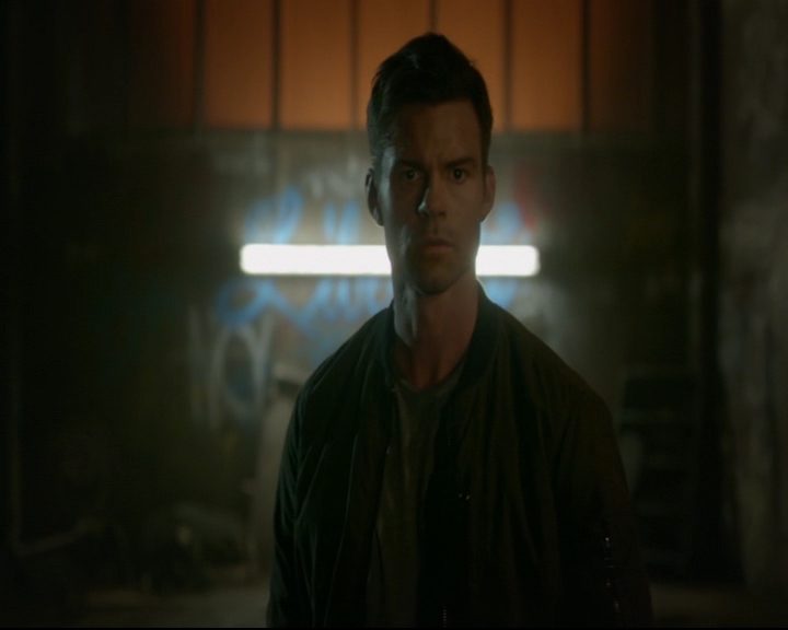 vampirediariesworld-dot-nl_TheOriginals5x03NeMeQuittePas05277.jpg