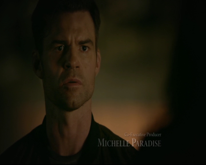 vampirediariesworld-dot-nl_TheOriginals5x03NeMeQuittePas05300.jpg