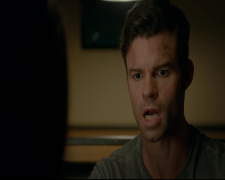 vampirediariesworld-dot-nl_TheOriginals5x03NeMeQuittePas05386.jpg