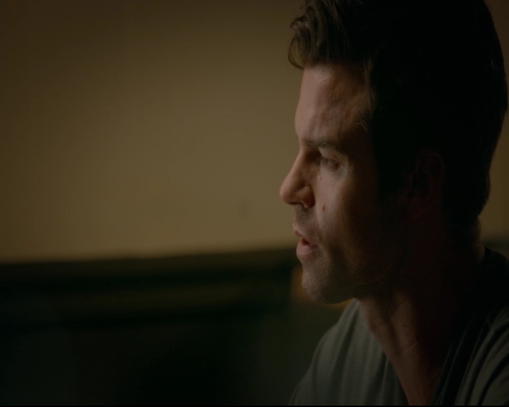 vampirediariesworld-dot-nl_TheOriginals5x03NeMeQuittePas05407.jpg