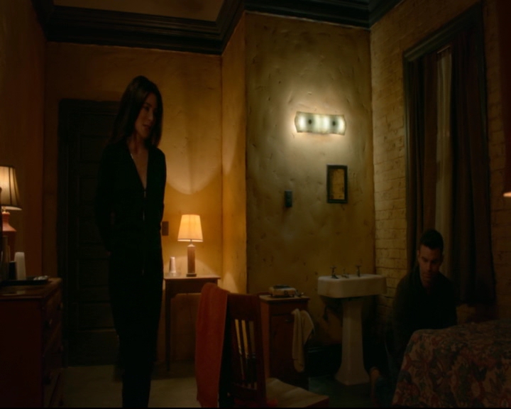 vampirediariesworld-dot-nl_TheOriginals5x03NeMeQuittePas05534.jpg