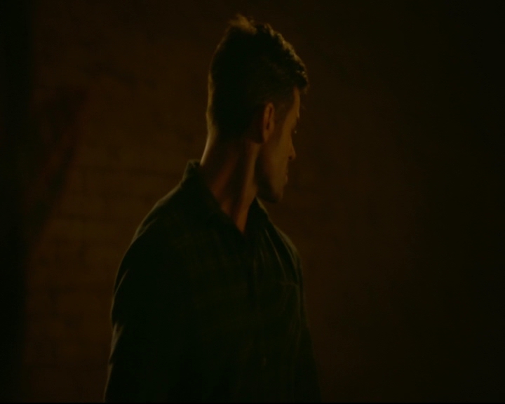 vampirediariesworld-dot-nl_TheOriginals5x03NeMeQuittePas05625.jpg