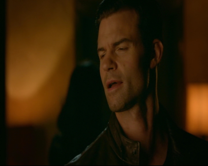 vampirediariesworld-dot-nl_TheOriginals5x03NeMeQuittePas05662.jpg