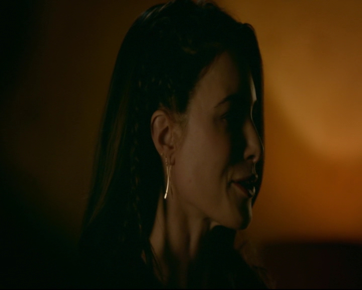 vampirediariesworld-dot-nl_TheOriginals5x03NeMeQuittePas05683.jpg