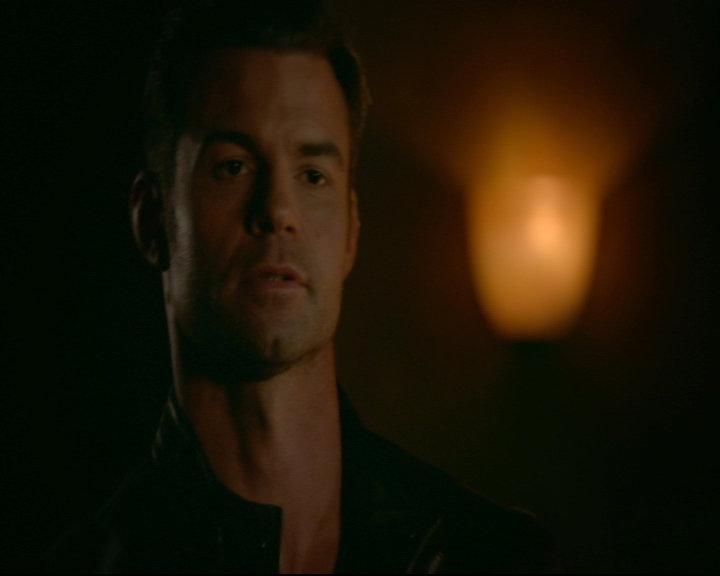 vampirediariesworld-dot-nl_TheOriginals5x03NeMeQuittePas05686.jpg