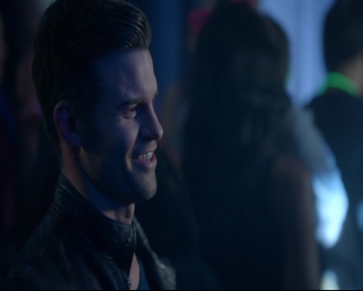 vampirediariesworld-dot-nl_TheOriginals5x03NeMeQuittePas05713.jpg