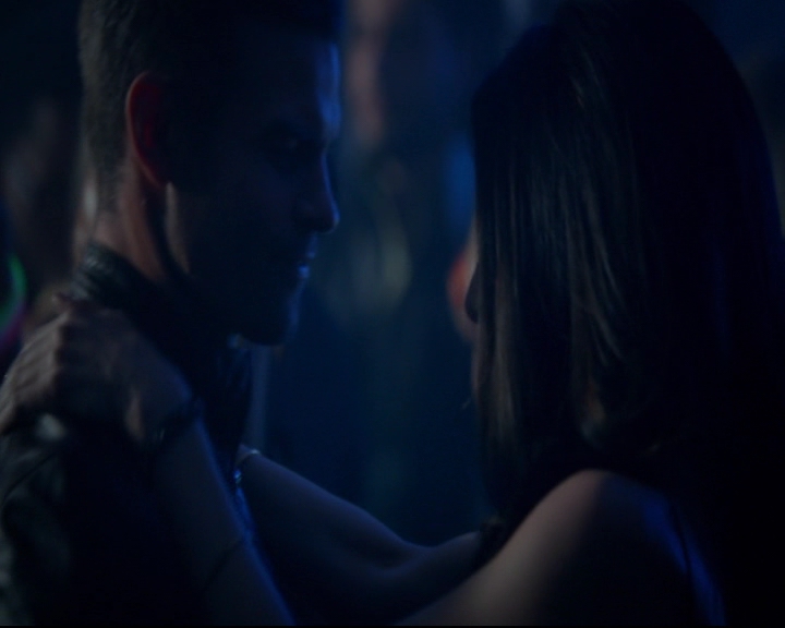 vampirediariesworld-dot-nl_TheOriginals5x03NeMeQuittePas05716.jpg