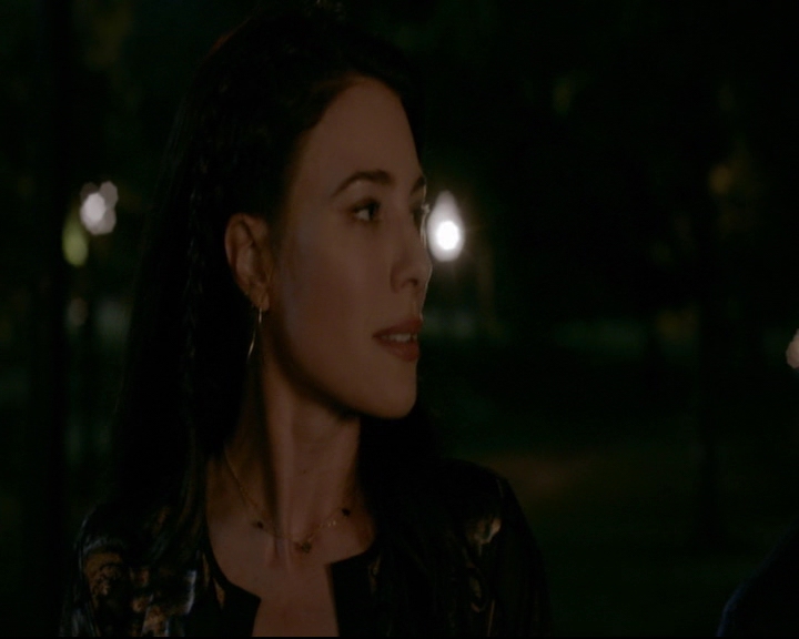 vampirediariesworld-dot-nl_TheOriginals5x03NeMeQuittePas05851.jpg