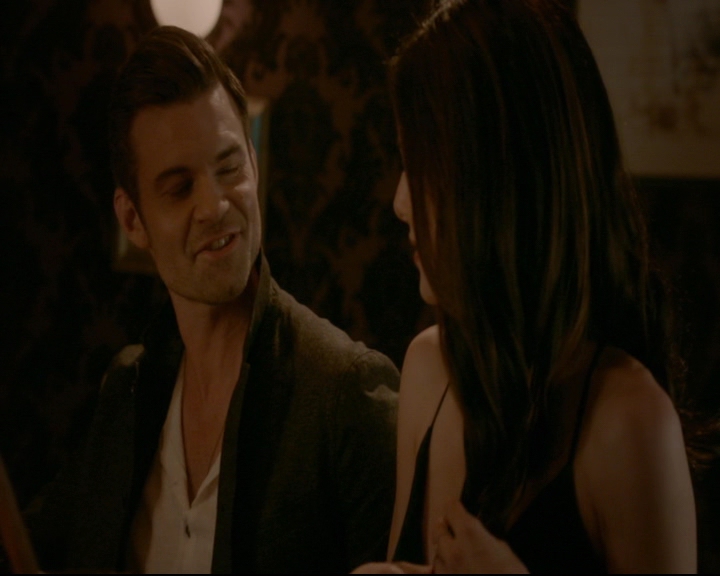 vampirediariesworld-dot-nl_TheOriginals5x03NeMeQuittePas06541.jpg