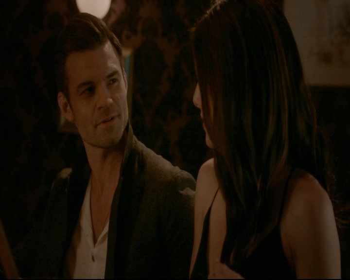 vampirediariesworld-dot-nl_TheOriginals5x03NeMeQuittePas06542.jpg