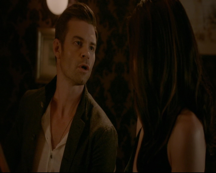 vampirediariesworld-dot-nl_TheOriginals5x03NeMeQuittePas06553.jpg