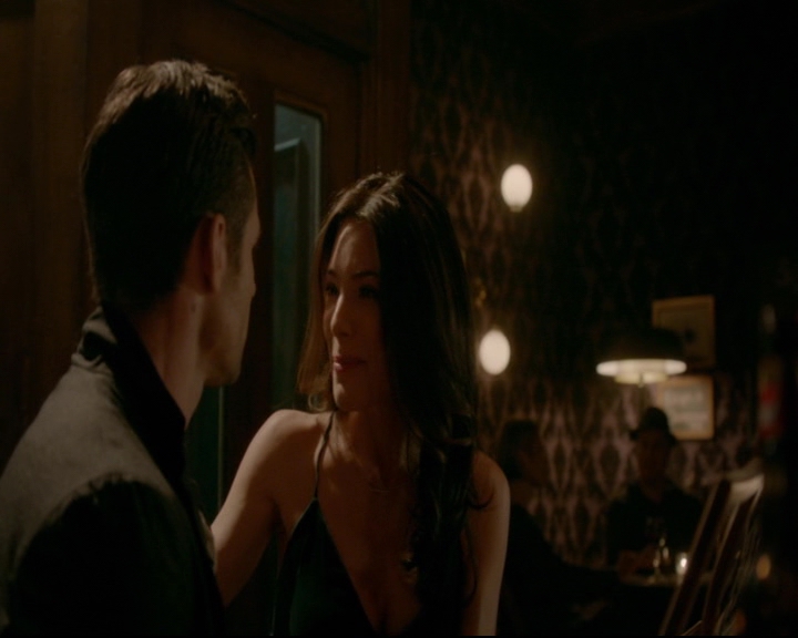 vampirediariesworld-dot-nl_TheOriginals5x03NeMeQuittePas06570.jpg