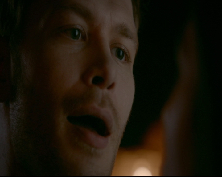 vampirediariesworld-dot-nl_TheOriginals5x03NeMeQuittePas06621.jpg