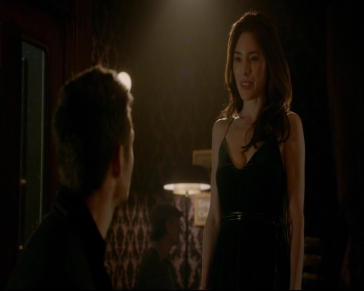 vampirediariesworld-dot-nl_TheOriginals5x03NeMeQuittePas06653.jpg