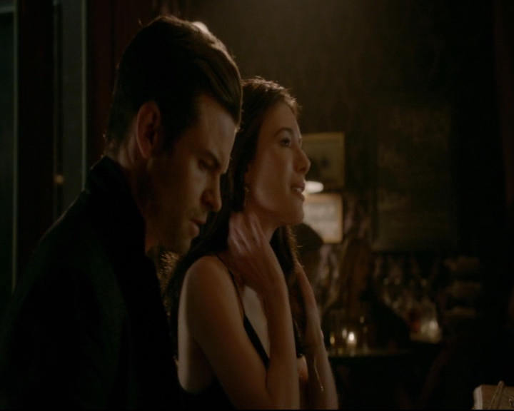 vampirediariesworld-dot-nl_TheOriginals5x03NeMeQuittePas06661.jpg