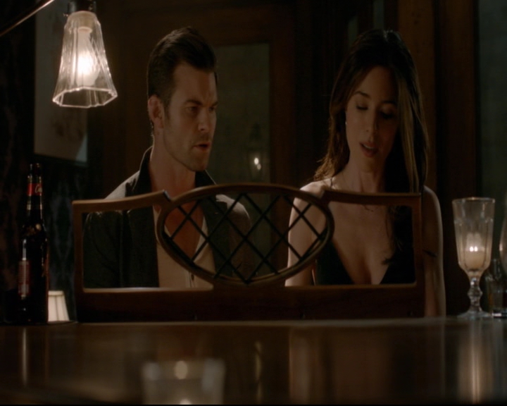 vampirediariesworld-dot-nl_TheOriginals5x03NeMeQuittePas06665.jpg