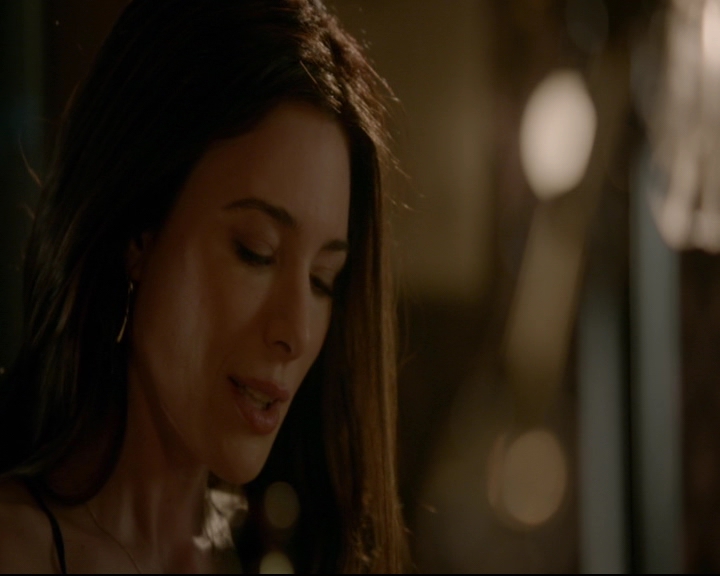 vampirediariesworld-dot-nl_TheOriginals5x03NeMeQuittePas06679.jpg