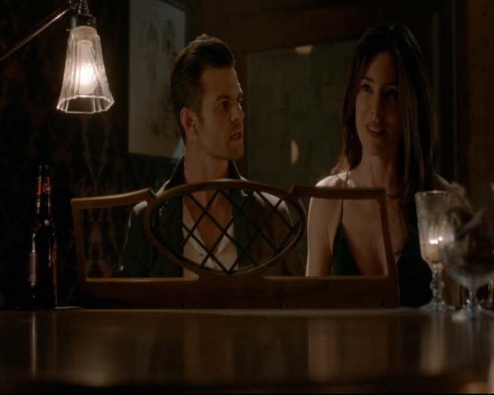 vampirediariesworld-dot-nl_TheOriginals5x03NeMeQuittePas06690.jpg