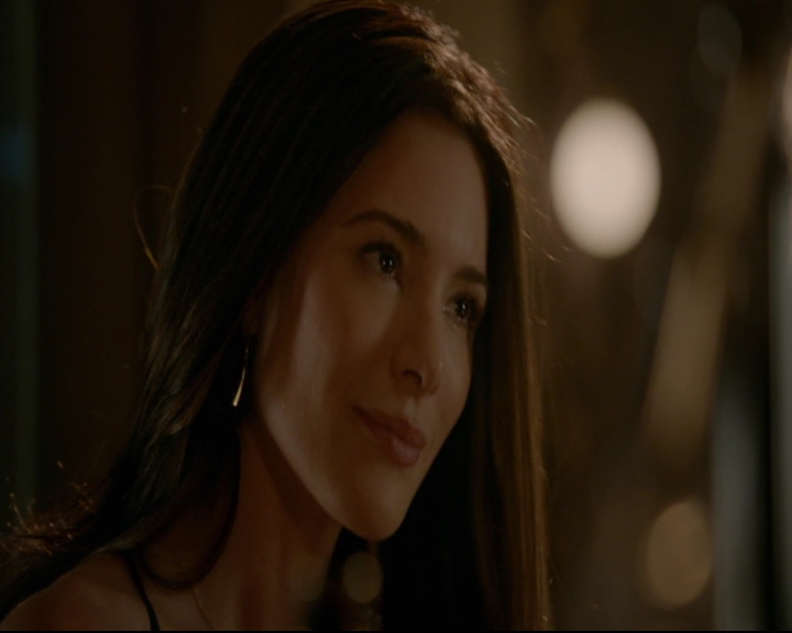 vampirediariesworld-dot-nl_TheOriginals5x03NeMeQuittePas06701.jpg