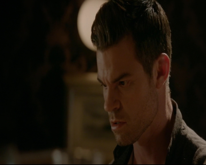 vampirediariesworld-dot-nl_TheOriginals5x03NeMeQuittePas06704.jpg