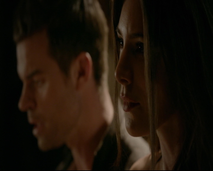 vampirediariesworld-dot-nl_TheOriginals5x03NeMeQuittePas06713.jpg