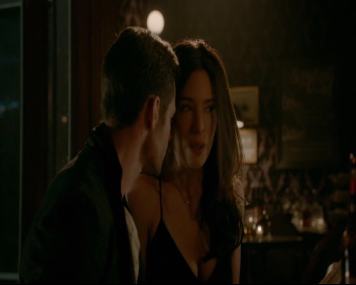 vampirediariesworld-dot-nl_TheOriginals5x03NeMeQuittePas06726.jpg