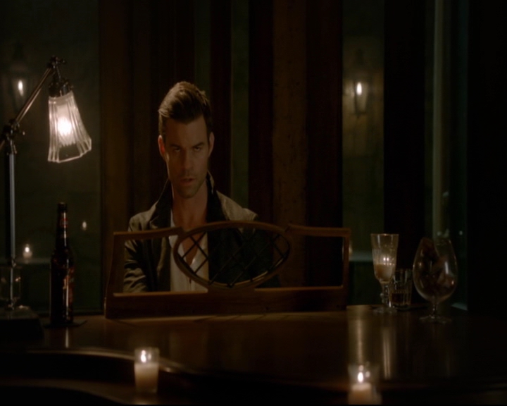 vampirediariesworld-dot-nl_TheOriginals5x03NeMeQuittePas06748.jpg