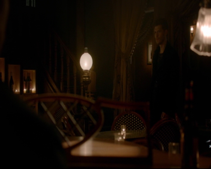 vampirediariesworld-dot-nl_TheOriginals5x03NeMeQuittePas06763.jpg