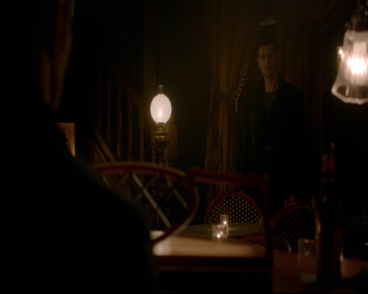 vampirediariesworld-dot-nl_TheOriginals5x03NeMeQuittePas06764.jpg