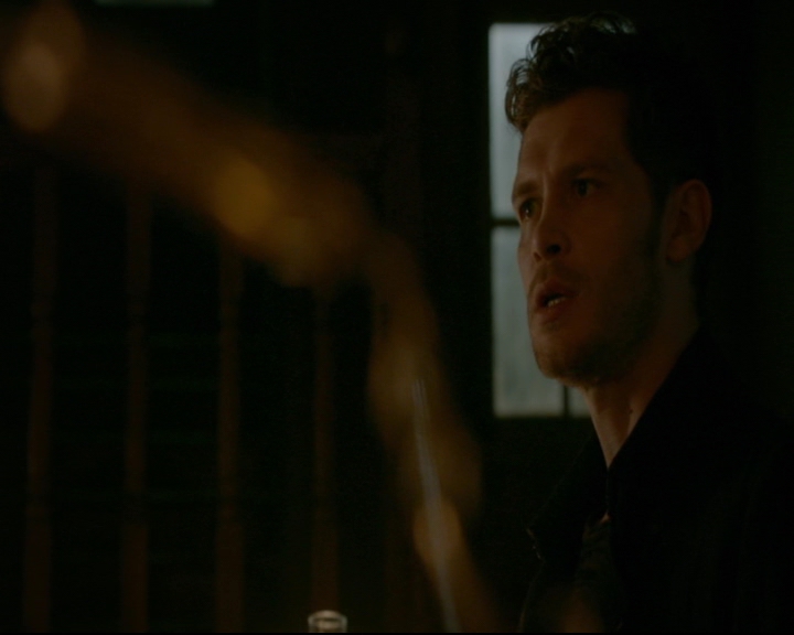 vampirediariesworld-dot-nl_TheOriginals5x03NeMeQuittePas06775.jpg