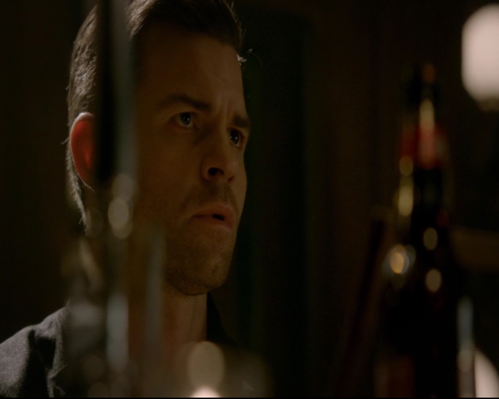 vampirediariesworld-dot-nl_TheOriginals5x03NeMeQuittePas06779.jpg