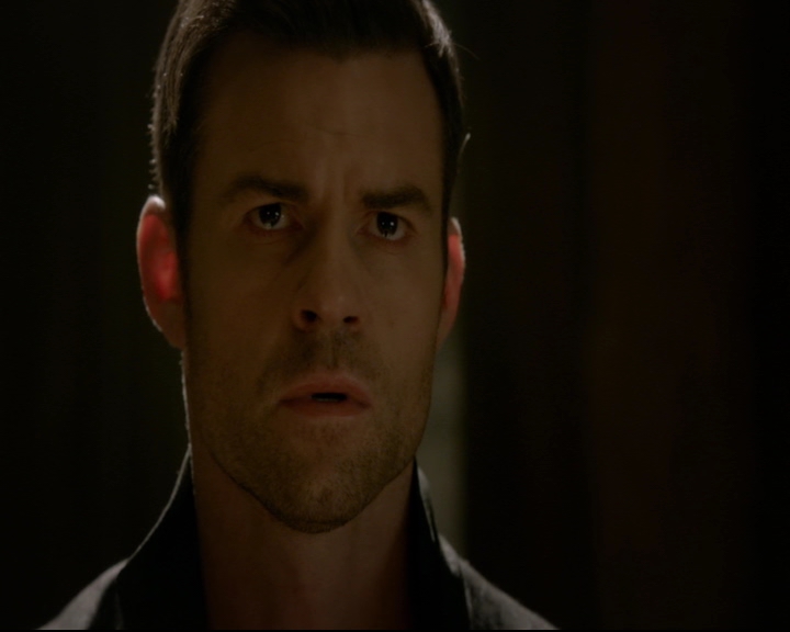 vampirediariesworld-dot-nl_TheOriginals5x03NeMeQuittePas06780.jpg