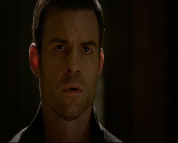 vampirediariesworld-dot-nl_TheOriginals5x03NeMeQuittePas06781.jpg