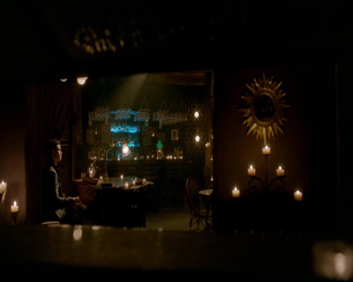 vampirediariesworld-dot-nl_TheOriginals5x03NeMeQuittePas06788.jpg