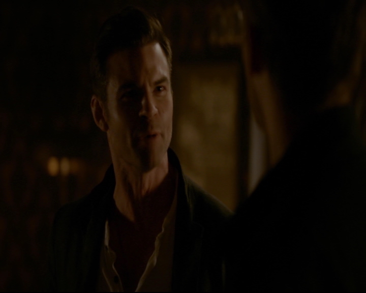 vampirediariesworld-dot-nl_TheOriginals5x03NeMeQuittePas06832.jpg