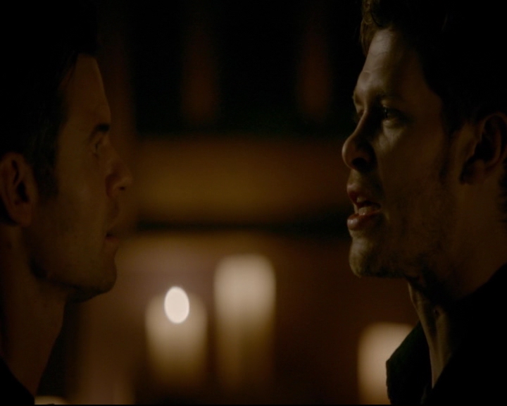 vampirediariesworld-dot-nl_TheOriginals5x03NeMeQuittePas06835.jpg