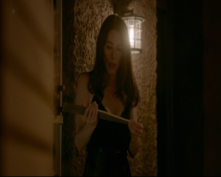 vampirediariesworld-dot-nl_TheOriginals5x03NeMeQuittePas06872.jpg