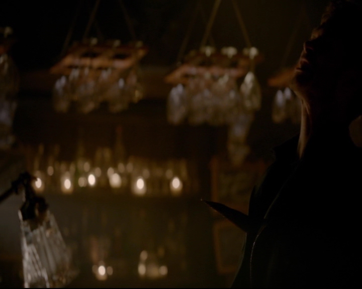 vampirediariesworld-dot-nl_TheOriginals5x03NeMeQuittePas06902.jpg