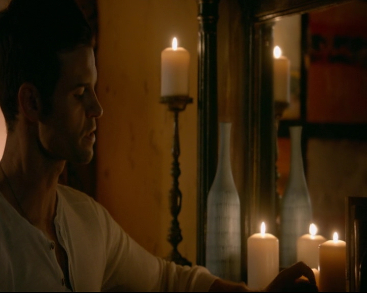 vampirediariesworld-dot-nl_TheOriginals5x03NeMeQuittePas07144.jpg