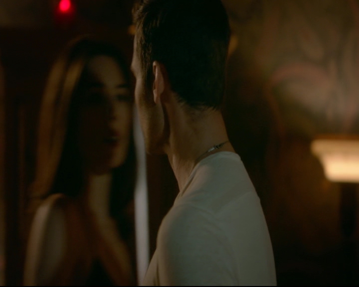 vampirediariesworld-dot-nl_TheOriginals5x03NeMeQuittePas07196.jpg