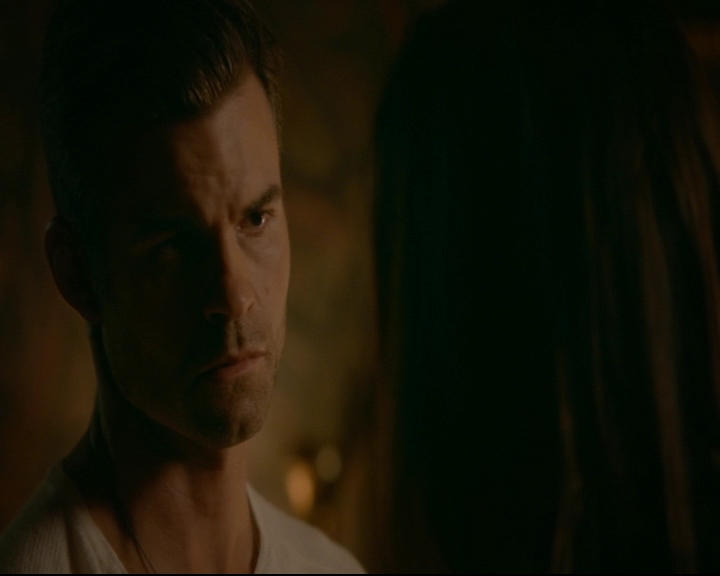 vampirediariesworld-dot-nl_TheOriginals5x03NeMeQuittePas07229.jpg