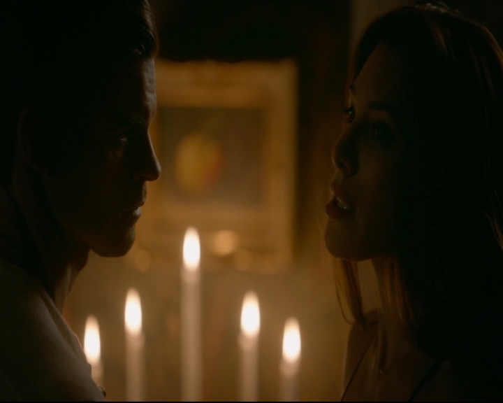 vampirediariesworld-dot-nl_TheOriginals5x03NeMeQuittePas07230.jpg