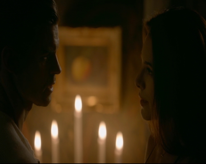 vampirediariesworld-dot-nl_TheOriginals5x03NeMeQuittePas07234.jpg